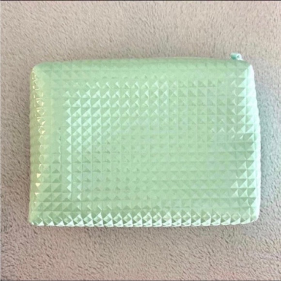 5/$25 🎆 NEW Beauty Samples Bundle - Picture 2 of 2